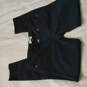 Last Chance. Verdugo Ultra Skinny Paige jeans